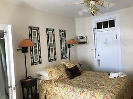 Boathouse Waterfront Lodging