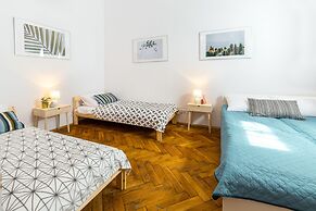 FriendHouse Apartments - Wawel Old City