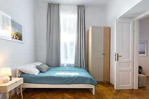 FriendHouse Apartments - Wawel Old City