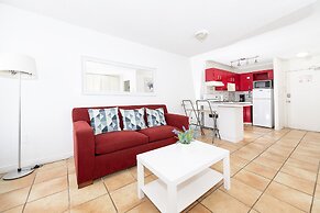 Art Deco Ocean Walk Apartments