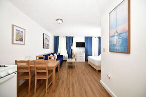 Art Deco Ocean Walk Apartments