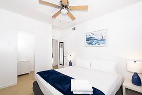 Art Deco Ocean Walk Apartments