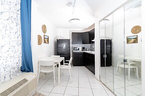 Art Deco Ocean Walk Apartments