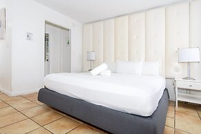 Art Deco Ocean Walk Apartments