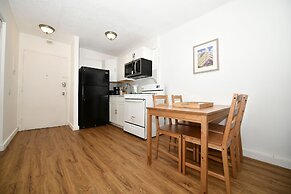 Art Deco Ocean Walk Apartments