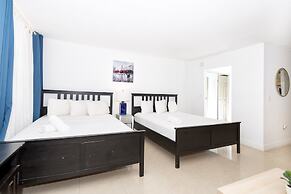 Art Deco Ocean Walk Apartments