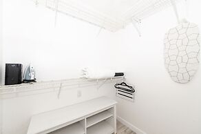 Art Deco Ocean Walk Apartments