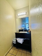 Sea Gem Motel and Apartments