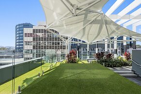 Meriton Suites Herschel Street, Brisbane