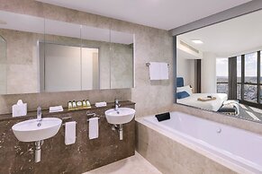 Meriton Suites Herschel Street, Brisbane