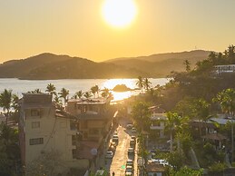 La Villa Luz Adults Only