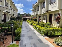 Baguio Holiday Villas