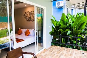 Chomphu Resort Khaolak