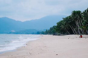 Khanom Golden Beach Hotel