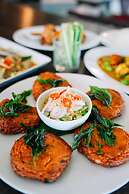 Khanom Golden Beach Hotel