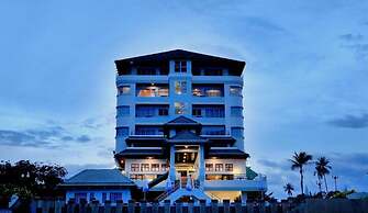 Khanom Golden Beach Hotel