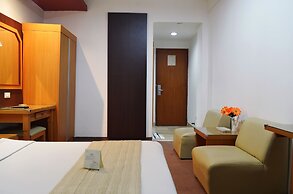 Hotel Puri Mega