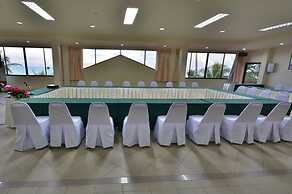 Alongkot Beach Resort Khanom