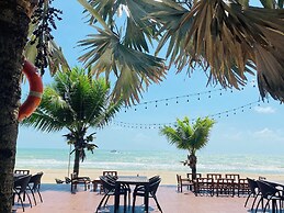 Alongkot Beach Resort Khanom