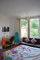 Clift Guest House