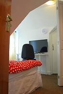 Clift Guest House