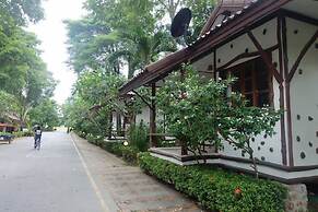 Talkoo Beach Resort Khanom