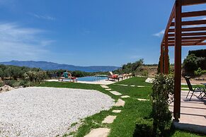 Agarathos Traditional Rooms