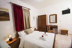 Agarathos Traditional Rooms