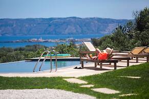 Agarathos Traditional Rooms