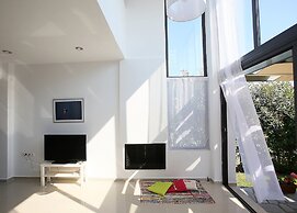 Sunny Sani Luxury Villas