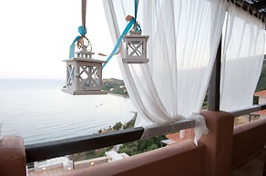 Apelon Tiritas Villas