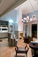 Apelon Tiritas Villas