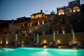 Apelon Tiritas Villas