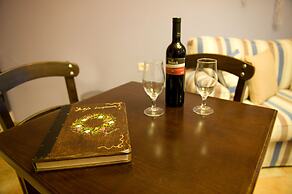 Apelon Tiritas Villas