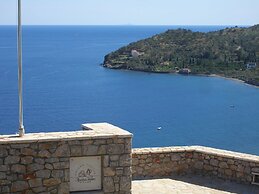 Apelon Tiritas Villas