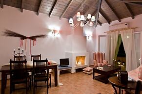 Apelon Tiritas Villas