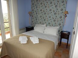 Apelon Tiritas Villas