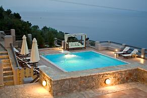 Apelon Tiritas Villas