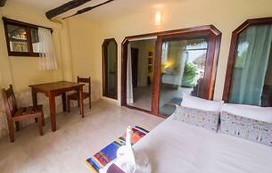 Playa Canek Beachfront Eco Hotel