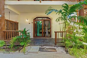 Playa Canek Beachfront Eco Hotel