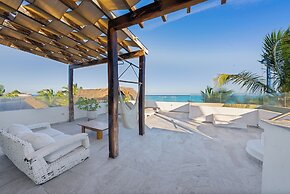 Playa Canek Beachfront Eco Hotel