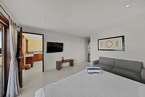 Playa Canek Beachfront Eco Hotel