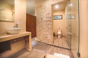 Playa Canek Beachfront Eco Hotel