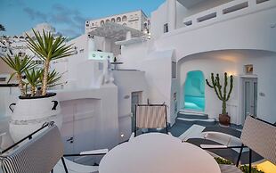 Trieris Villa & Suites