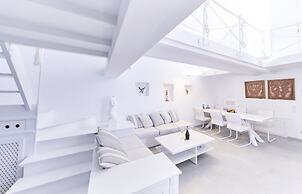 Trieris Villa & Suites