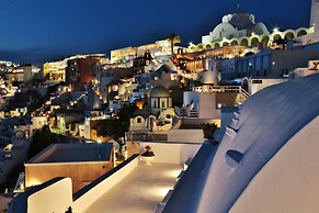 Trieris Villa & Suites