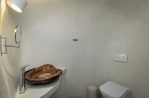 Trieris Villa & Suites