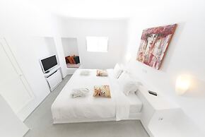 Trieris Villa & Suites