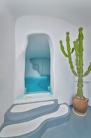 Trieris Villa & Suites