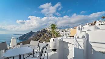 Trieris Villa & Suites